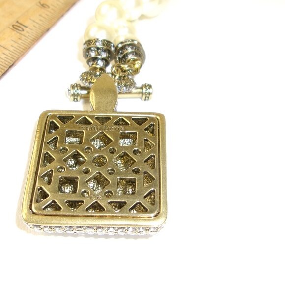 Heidi Daus‎ Signed Tantalizing Trio Faux Pearl Crystal Toggle Necklace - Picture 4 of 4